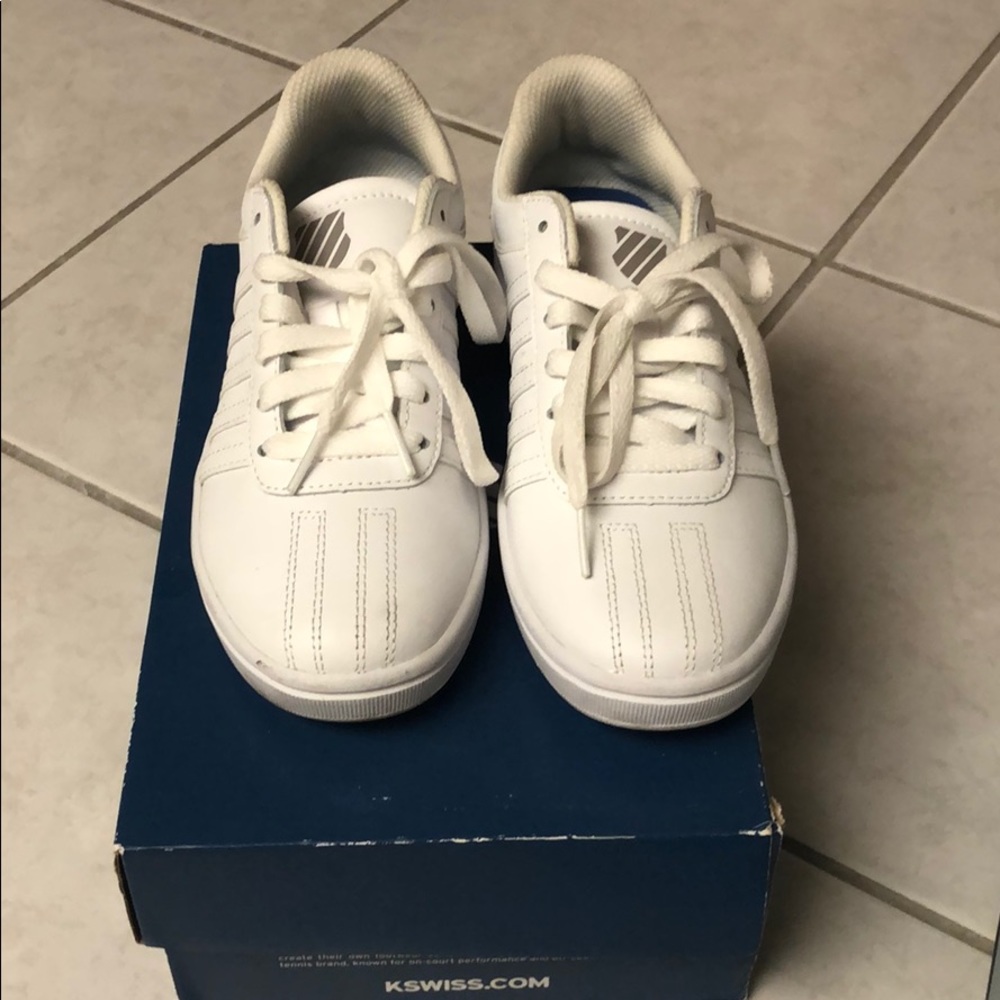 Shoe